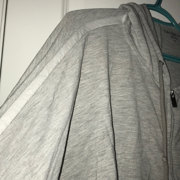 grey hoodie - Picture 3 of 3